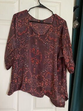 Club Monaco 100% SILK Top Asymmetric Boho Brown Burgundy sz L